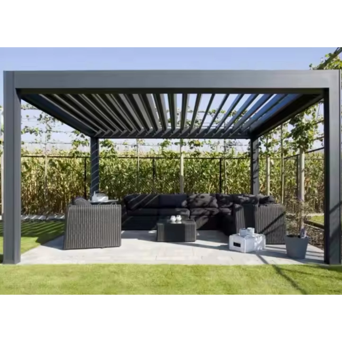 AeroShade Modern Pergola